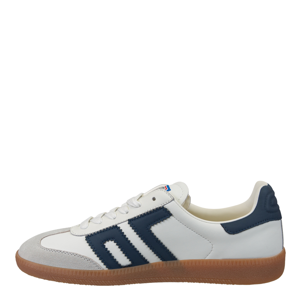 CLOUD in NAVY Sneakers