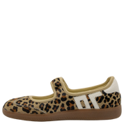 AYA in LEOPARD MILK Sneakerina