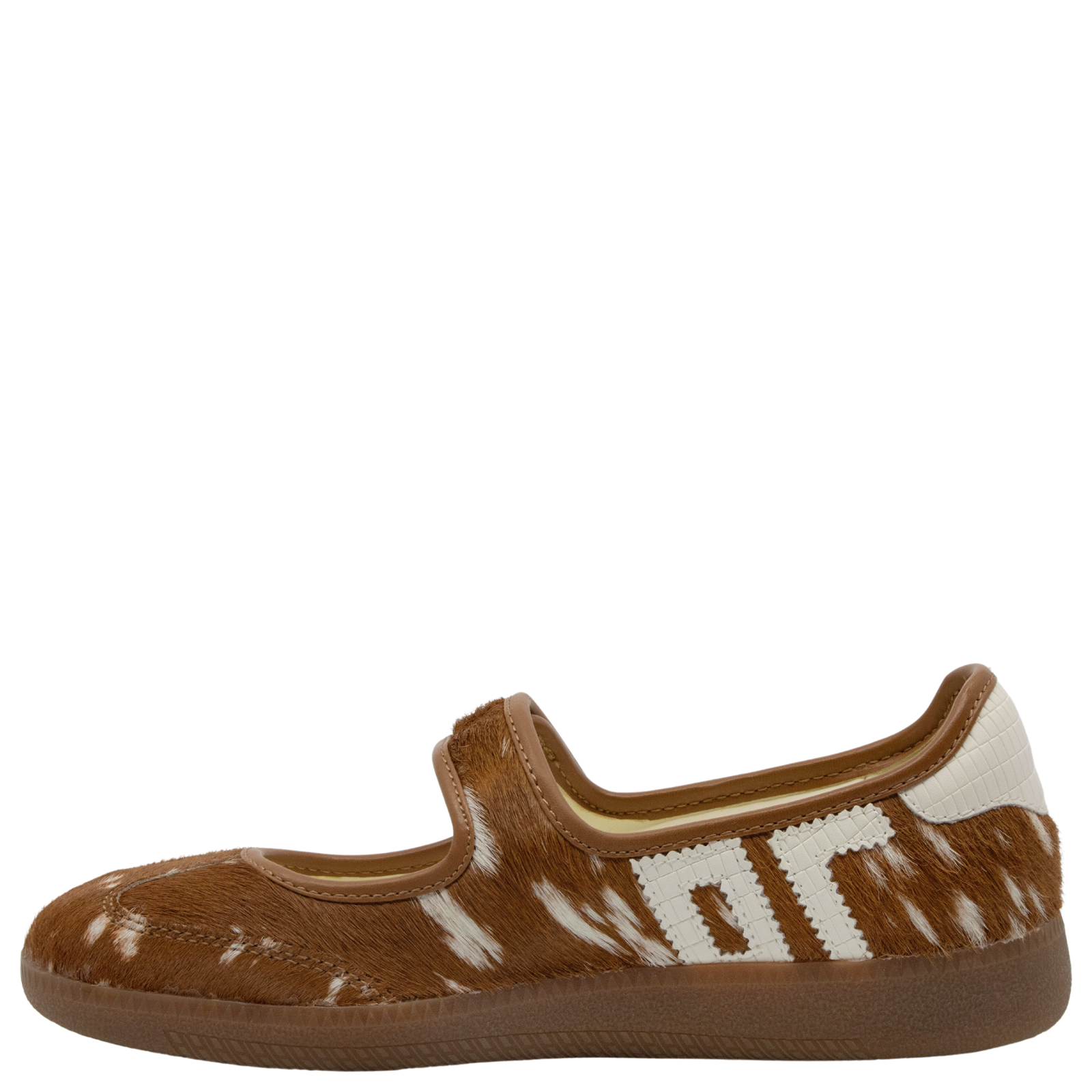 AYA in SIKA MILK, left view