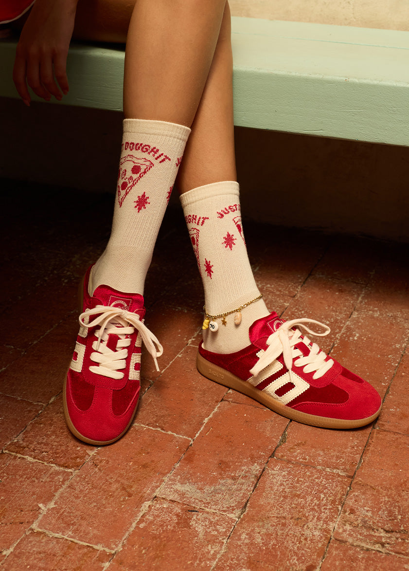 b2-back-70-easter-velvet-red-milk.jpg