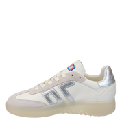 BOSTON 2502 in METALLIC SILVER, left view