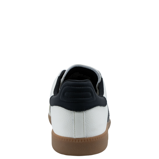 CLOUD 600 in WHITE BLACK Sneakers