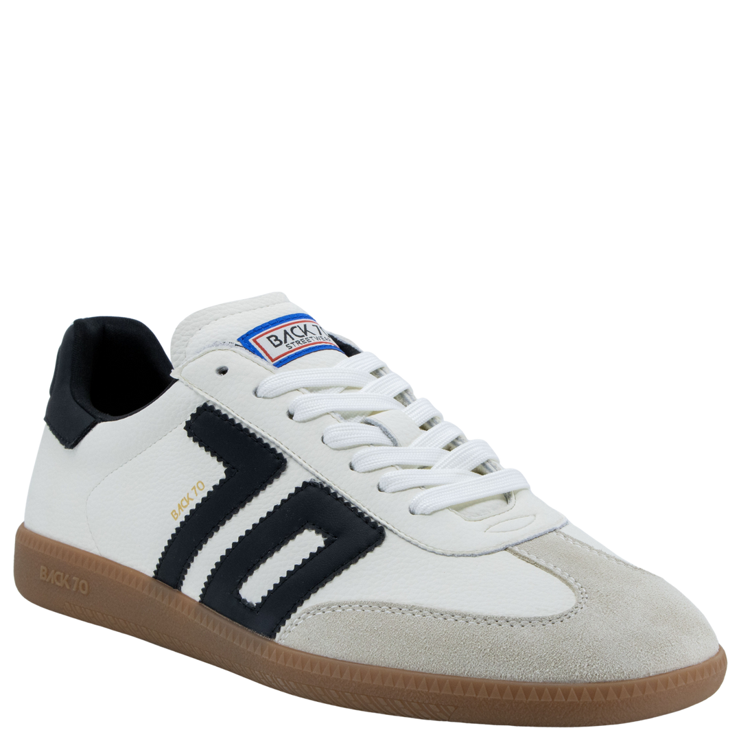 CLOUD 600 in WHITE BLACK Sneakers