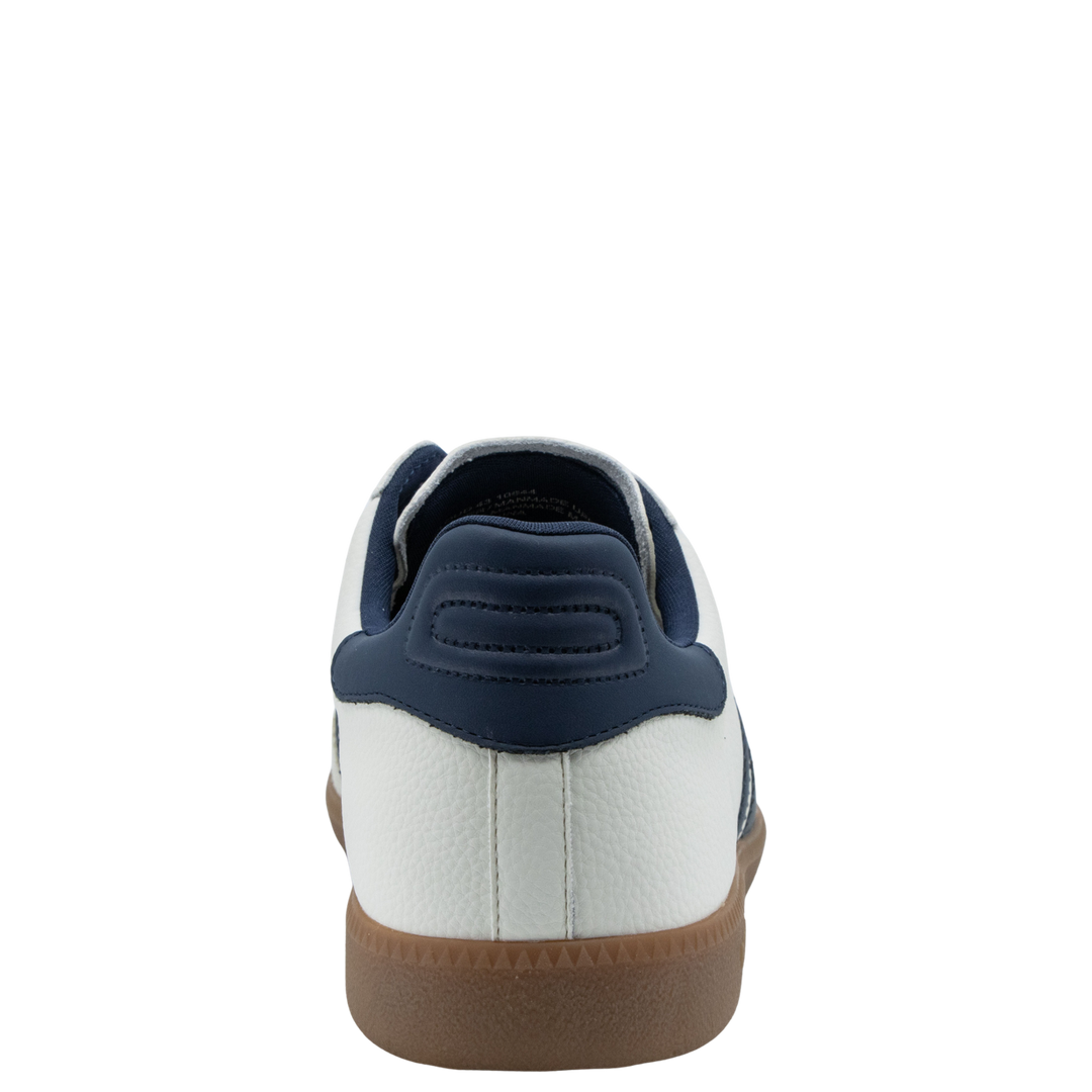 CLOUD 600 in WHITE NAVY Sneakers