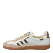 CLOUD in BEIGE Sneakers