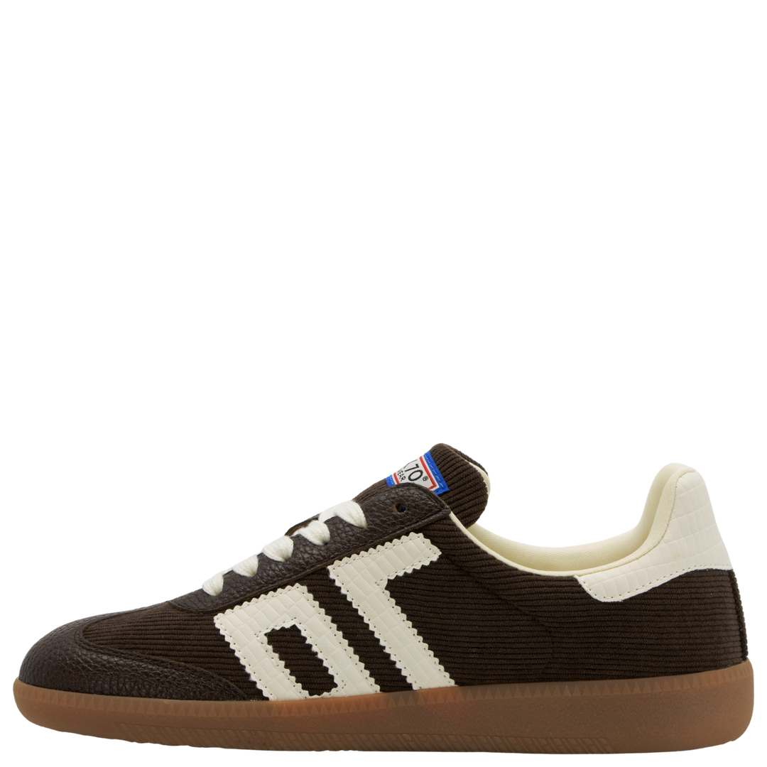 CLOUD C in COFFEE MILK Sneakers