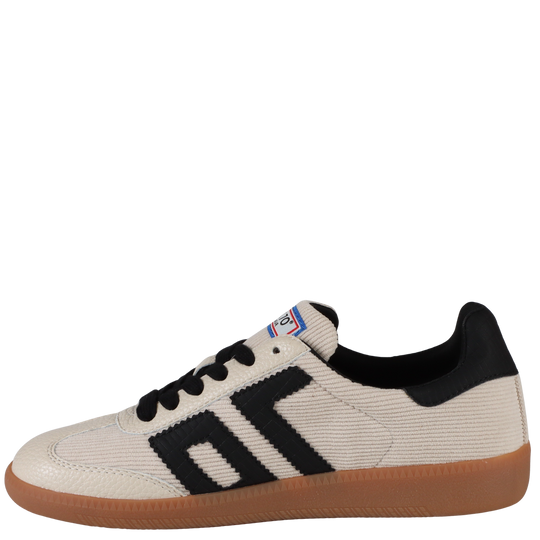 CLOUD C in CREAM BLACK Sneakers