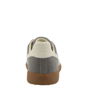 CLOUD C in GREY MILK Sneakers