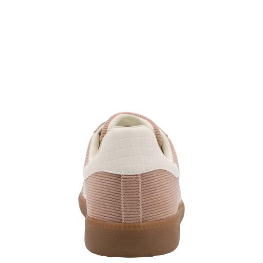CLOUD C in NUDE MILK Sneakers