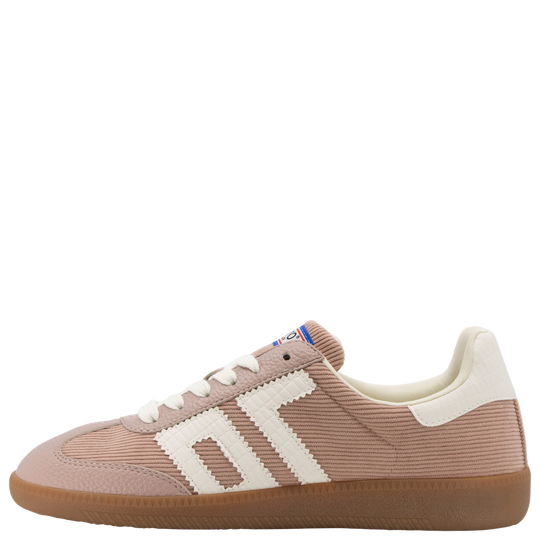 CLOUD C in NUDE MILK Sneakers