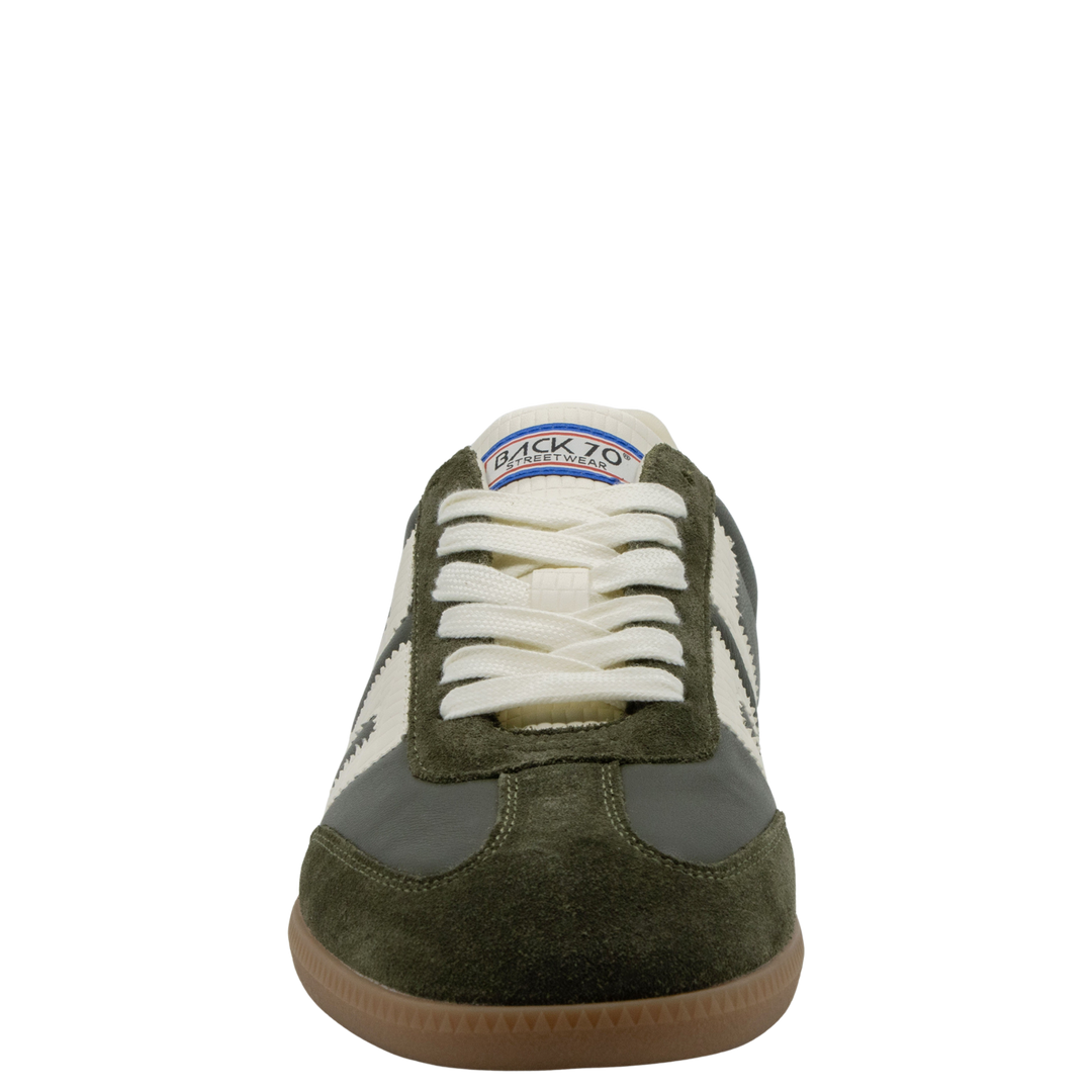 CLOUD NC 600 in OLIVE MILK Sneakers