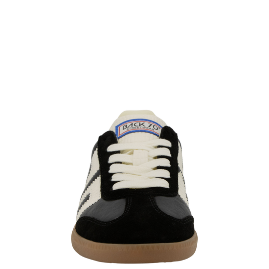 CLOUD NC in BLACK MILK Sneakers