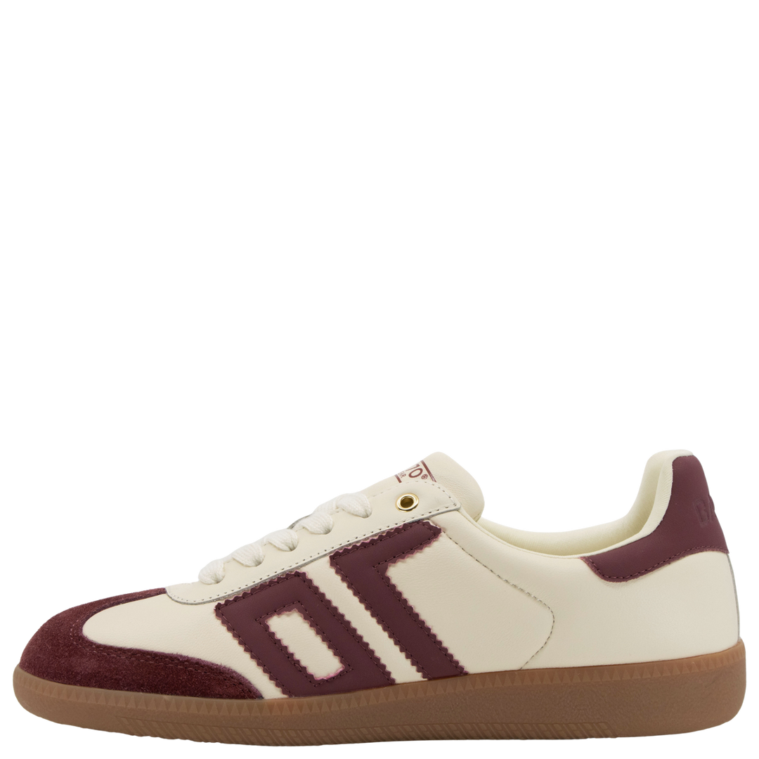 CLOUD NM in MILK WINE Sneakers