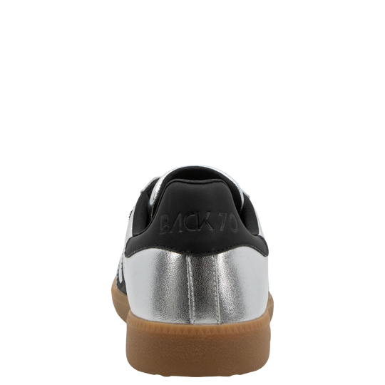 CLOUD NM in SILVER BLACK Sneakers