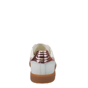 CLOUD in PINK Sneakers