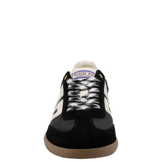 GHOST 600 in BLACK Sneakers