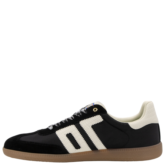 GHOST 600 in BLACK Sneakers