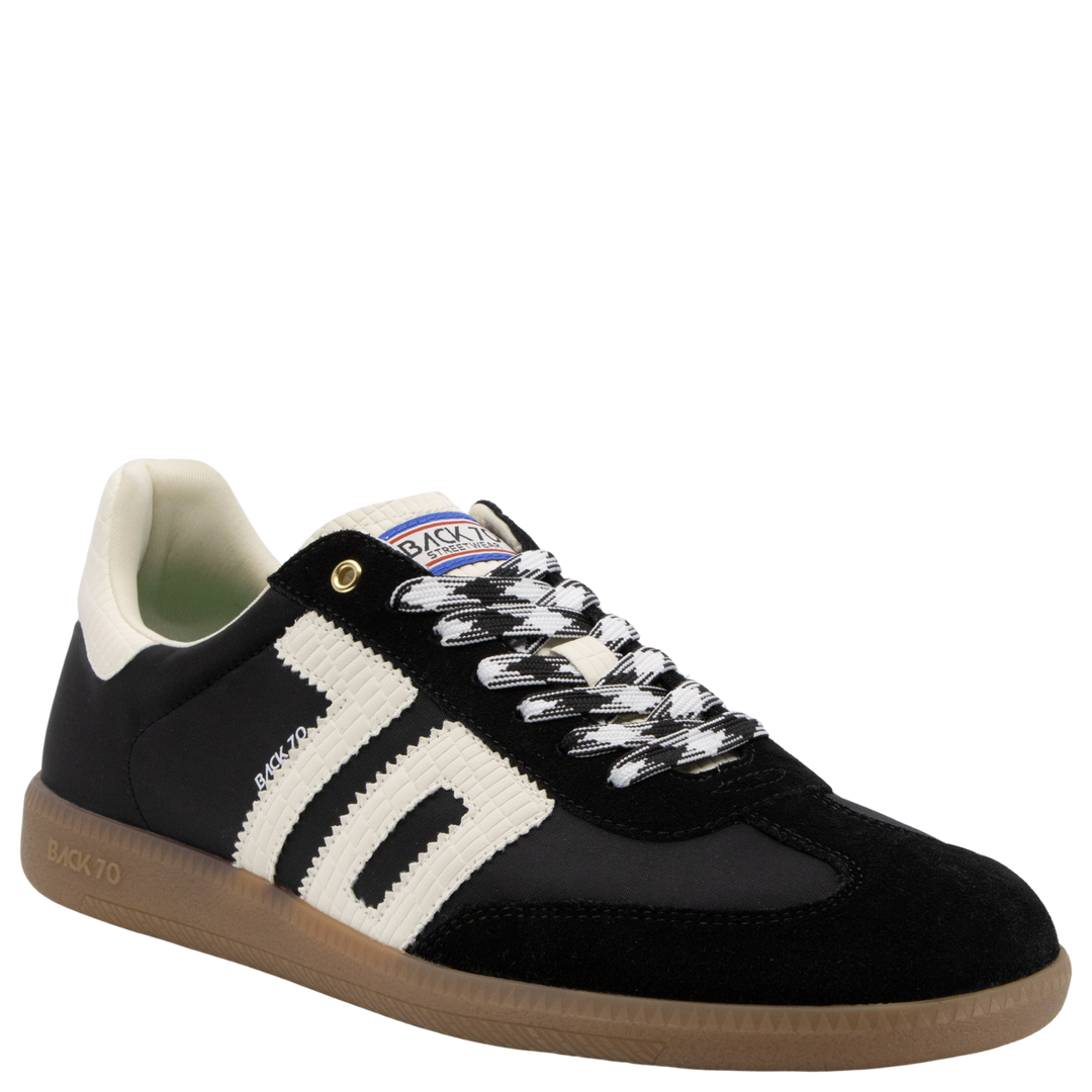 GHOST 600 in BLACK Sneakers