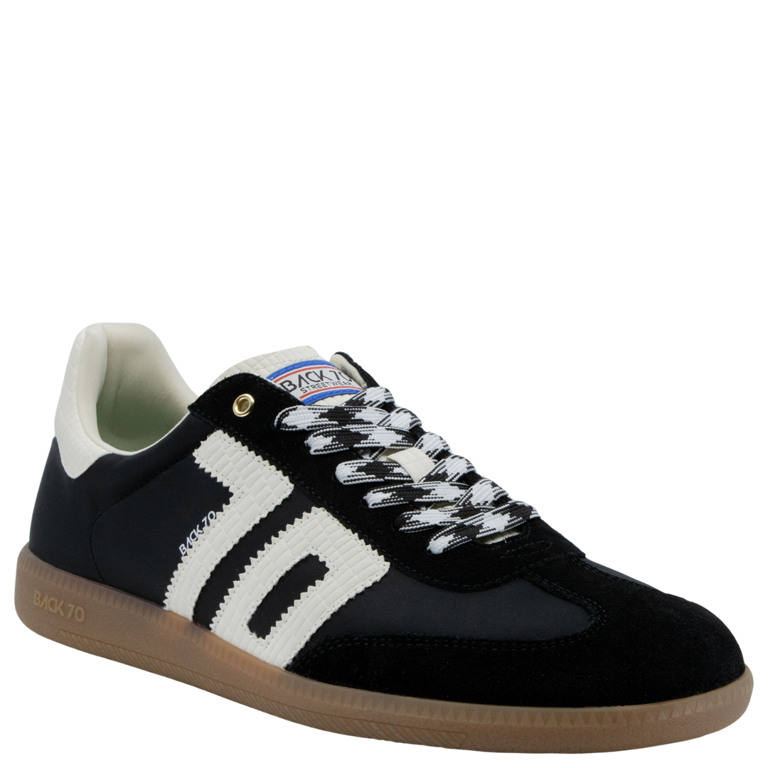 GHOST 600 in BLACK Sneakers