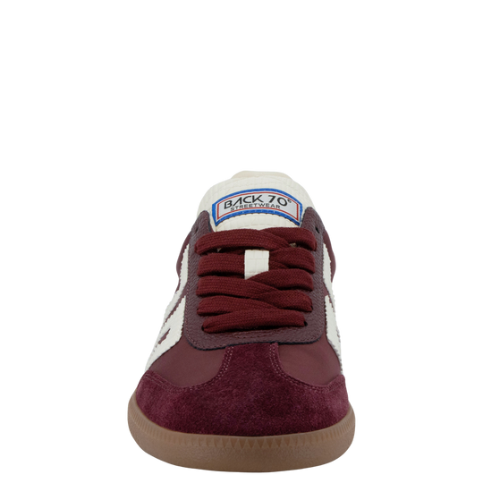 GHOST in WINE MILK Sneakers
