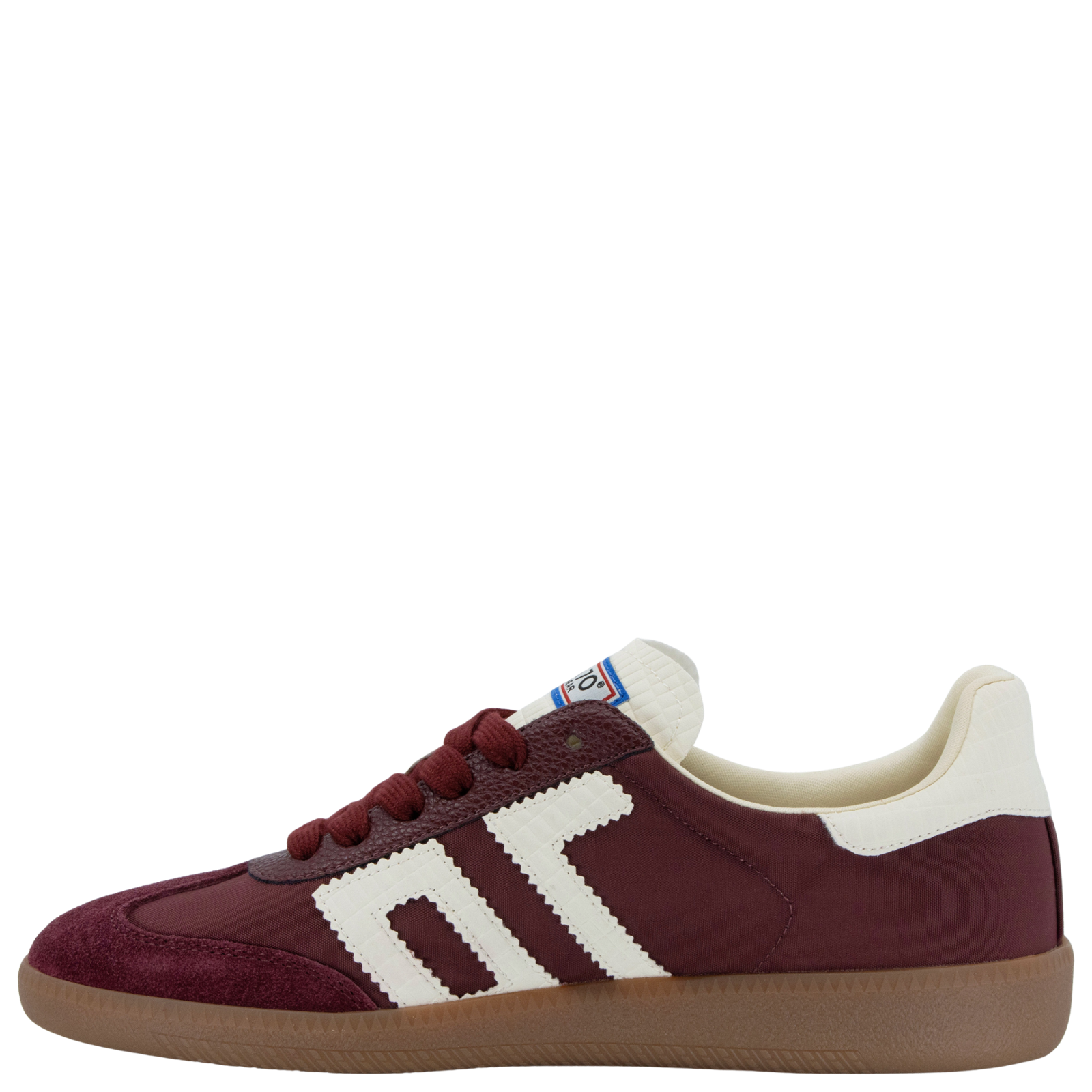 GHOST in WINE MILK Sneakers