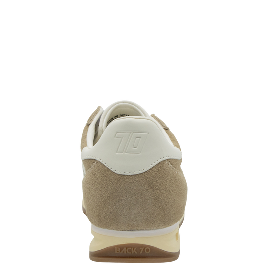 RUNNER in TAN Sneakers