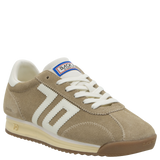RUNNER in TAN Sneakers