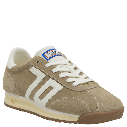 RUNNER in TAN Sneakers