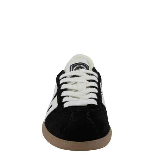 SHELLY in BLACK Sneakers