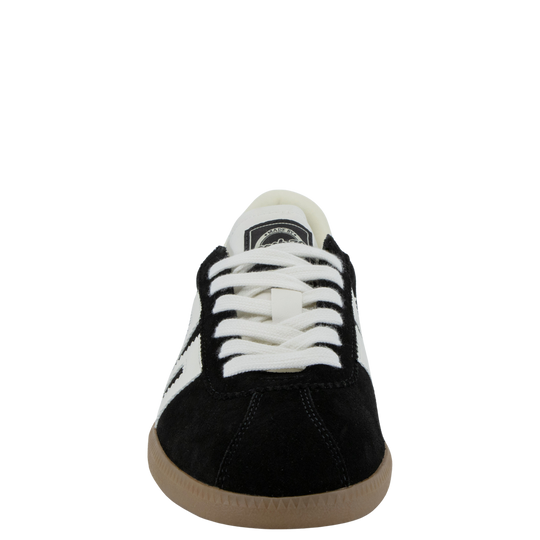 SHELLY in BLACK Sneakers